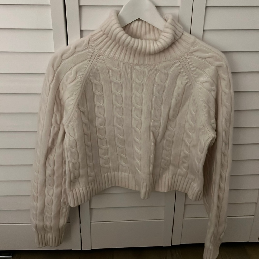 Crew neck , Marino wool cream color Sunday Best